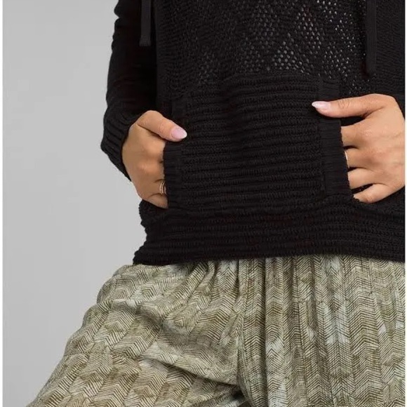 Prana Sugar Beach Hooded Sweater 100% Organic Cotton in Black, Size Small - Picture 7 of 12